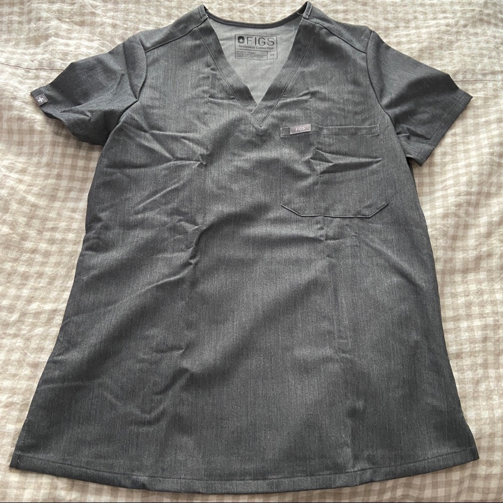 FIGS Catarina scrub top